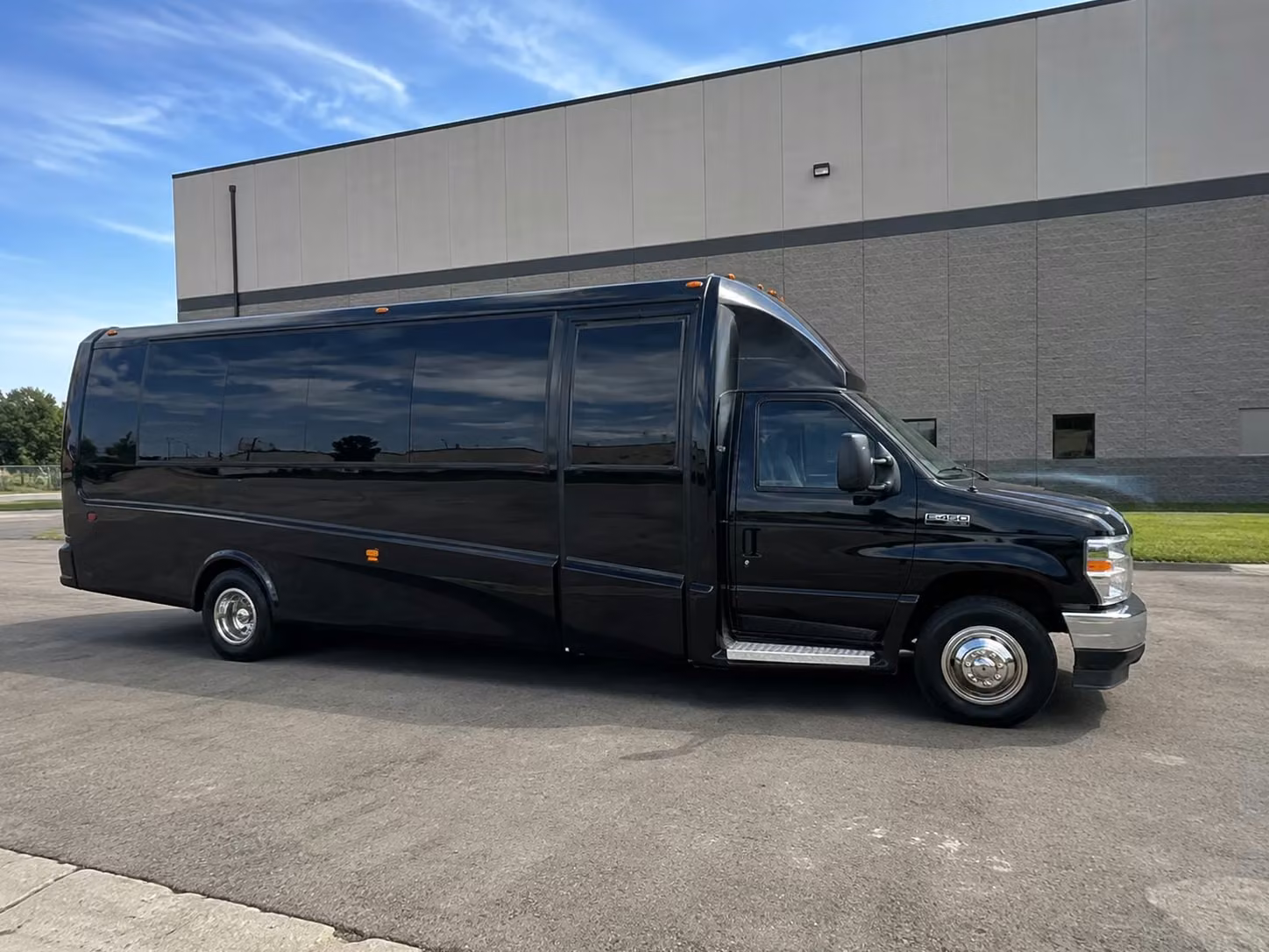 compare minibuses and charter buses for garden grove arts and history trips